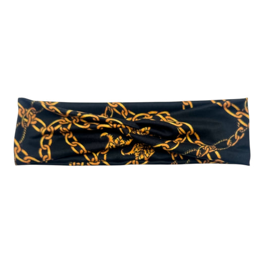 GOLD CHAINS - TINY KNOT