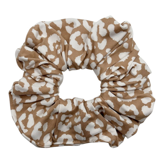 TAN & WHITE LEOPARD - OVERSIZED SCRUNCHIE