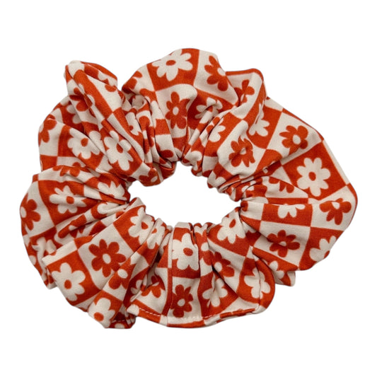 RUST DAISY CHECKERS -  OVERSIZED SCRUNCHIE