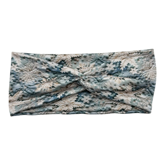 BLUE & GRAY SNOWFLAKES - FRONT KNOT