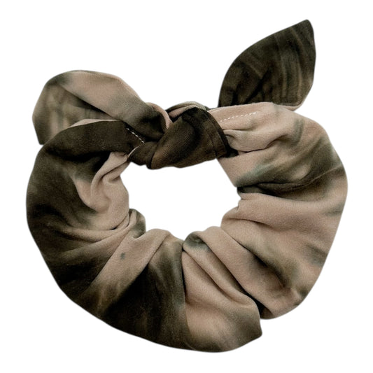 OLIVE & CREAM TIE-DYE - BOW SCRUNCHIE